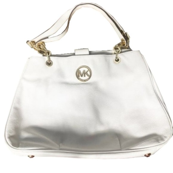 Michael Kors Fulton Leather Vanilla Chain Tote - Picture 1 of 8
